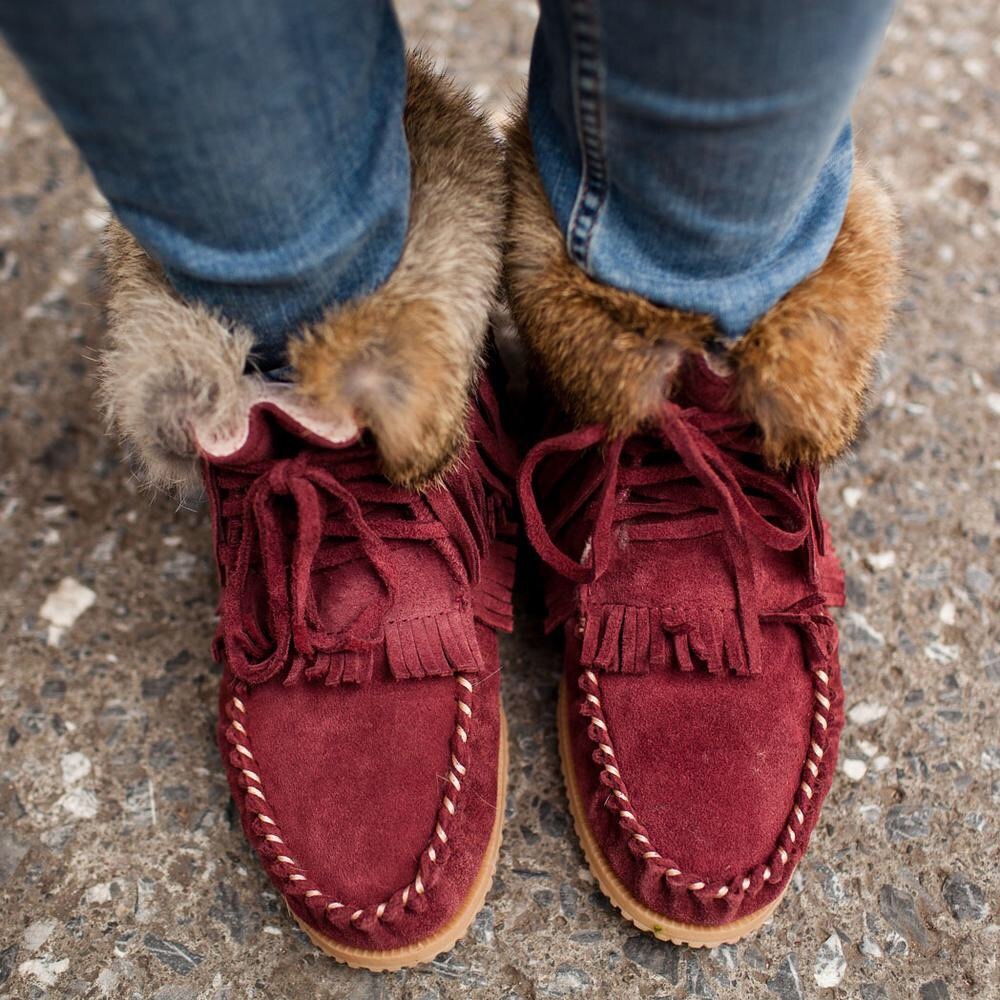 Amimoc Moccasins, Size 7